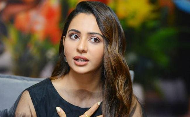 Rakul Preet Singh buying alcohol