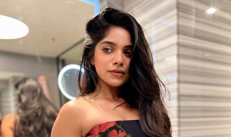 Actress Divya Bharathi Latest Photos