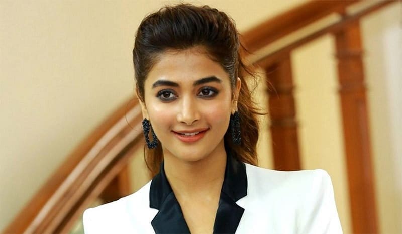 Pooja Hegde Dance to Arabic Kuthu Song