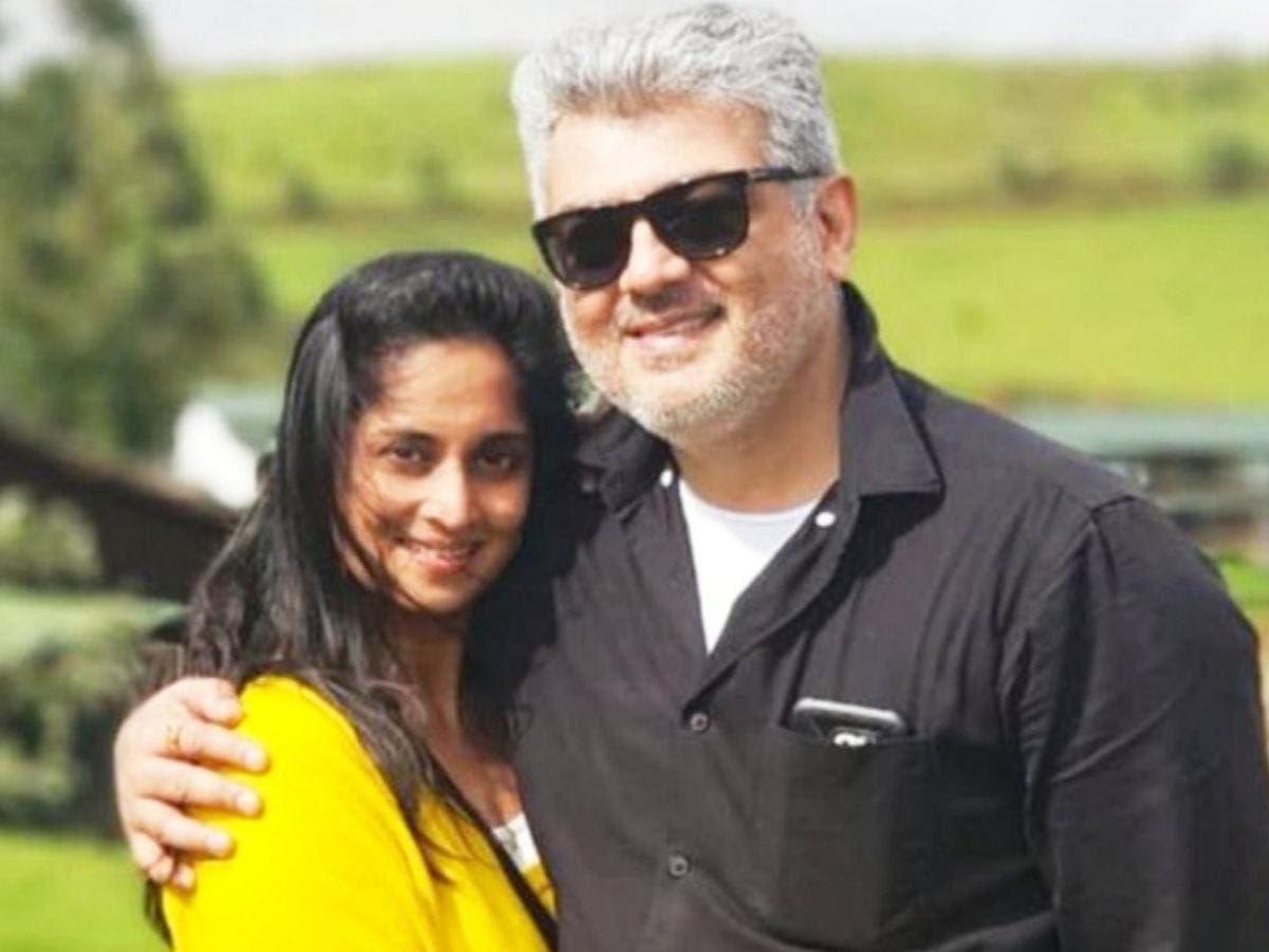 Actress Shalini Gift to Ajith
