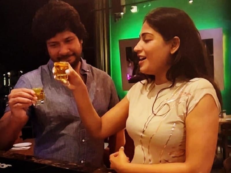 Actress vijayalakshmi with husband photo