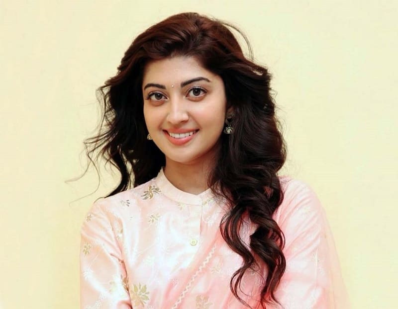 pranitha-subhash-photo-shoot-viral