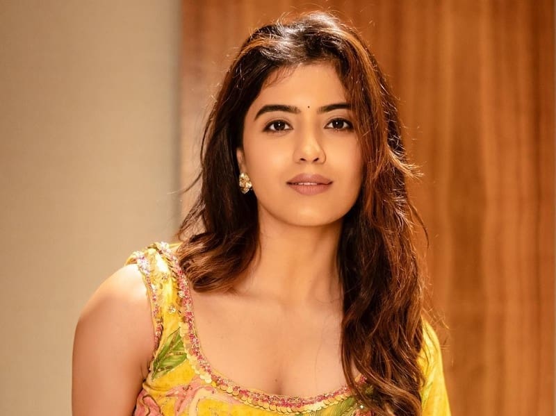 Actress Amritha Aiyer Latest Photos