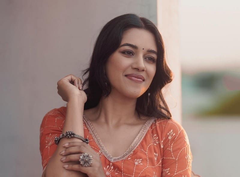 Actress Mirnalini Ravi Latest Photos