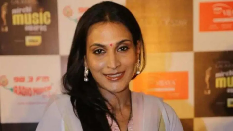 tamil-cinema-aishwarya-rajinikanth-post