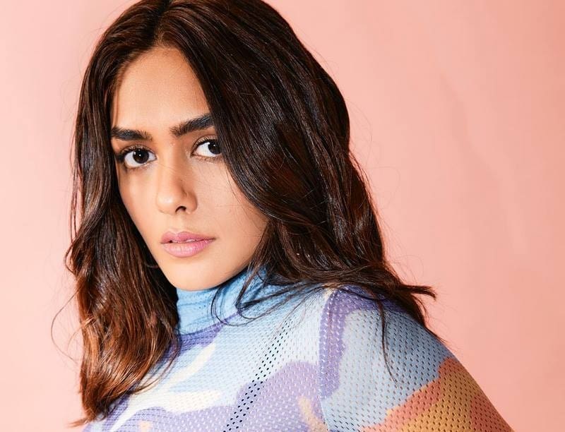 Actress Mrunal Thakur Latest Photos