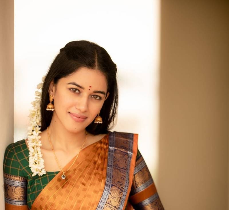 Actress Mirnalini Ravi Latest Photos