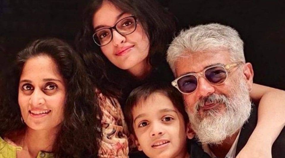 ajith-kumar-latest-family-photo