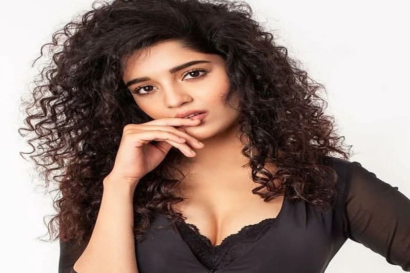 actress rithika singh workout videos update