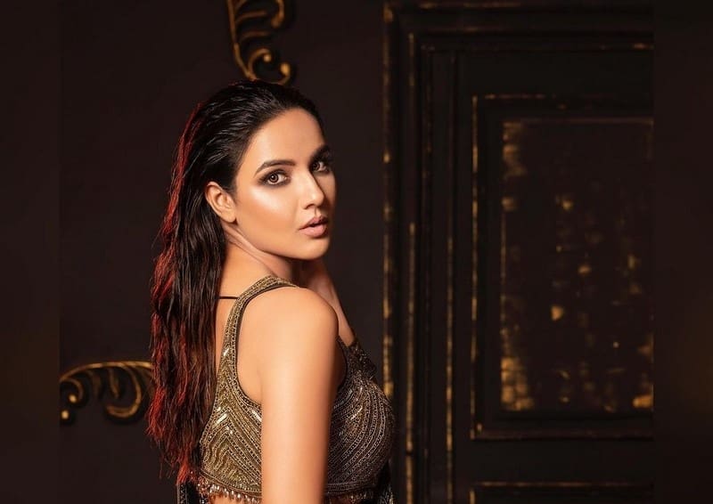 Actress JasminBhasin Latest Photos