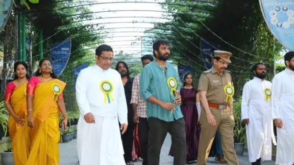 Pradeep Antony in School Annual Day Function photo viral