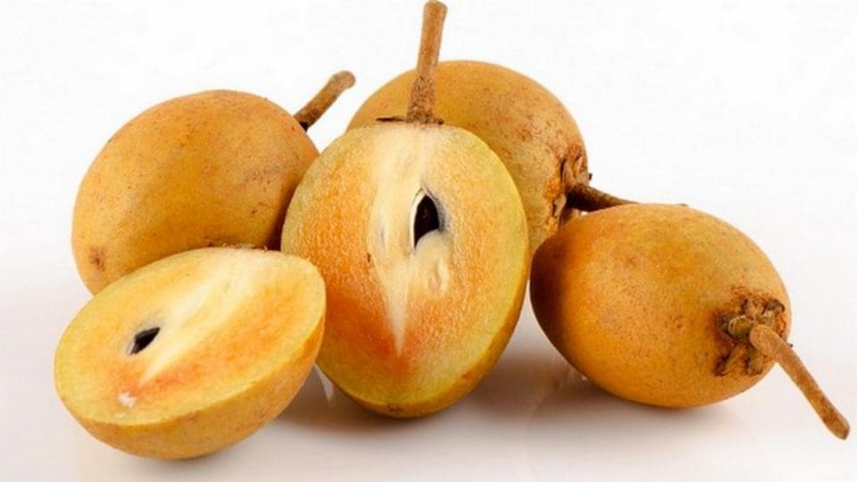 Sapota fruit helps to lose weight