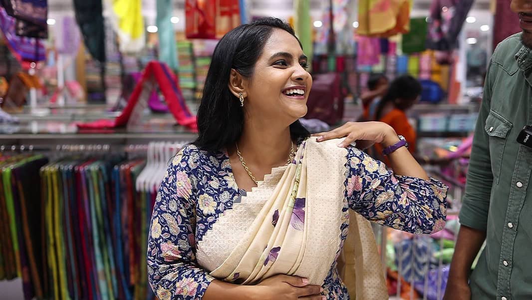 Chinna marumagal serial Swetha shopping in velavan stores