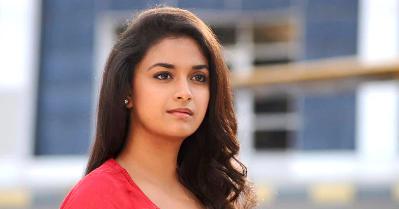 actress keerthy suresh latest photos viral