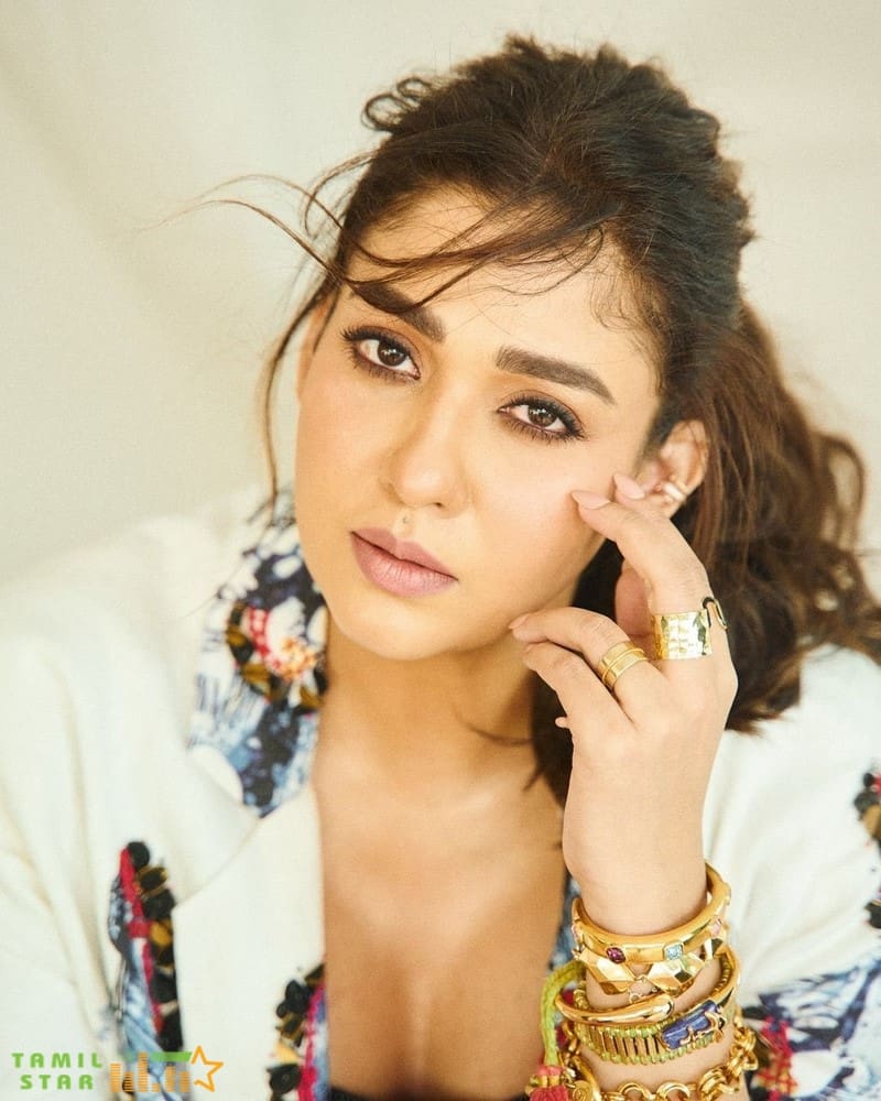Actress-Nayanthara-New-Photos-5