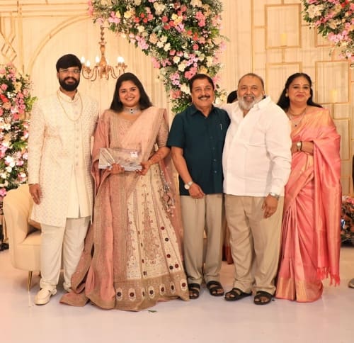 Producer-Ravi-Kottarakara-Daughter-Nimisha-Wedding-Reception-42
